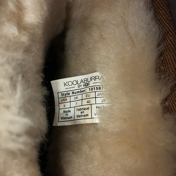 Koolaburra by UGG fleece lined Leather Boots. US 9 Women’s Gently Used. - Picture 8 of 10